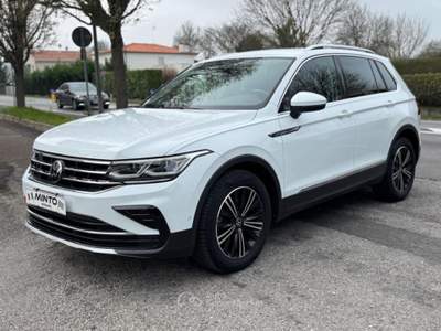 Volkswagen Tiguan 1.5 TSI 150 CV DSG ACT Elegance Bianco usata Mirano
