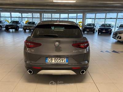 Alfa Romeo Stelvio 2.2 Turbodiesel 190 CV AT8 Q4 Executive Grigio usata Alba