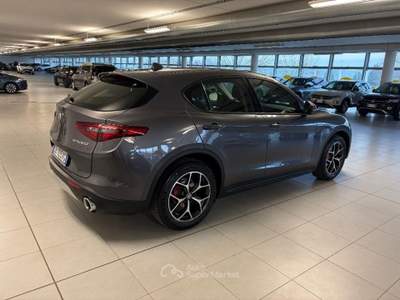 Alfa Romeo Stelvio 2.2 Turbodiesel 190 CV AT8 Q4 Executive Grigio usata Alba