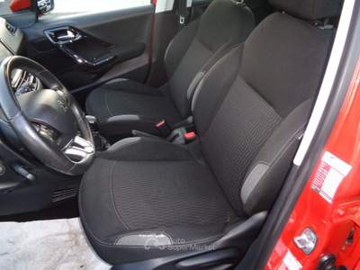 Peugeot 208 PEUGEOT 208 1.2 BENZINA MOTORE REVISIONATO Arancione usata MANTOVA