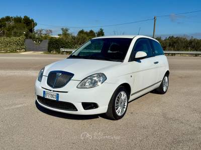 Lancia Ypsilon unico proprietario, anno 2010, km 135.000 Bianco usata San Vito dei Normanni