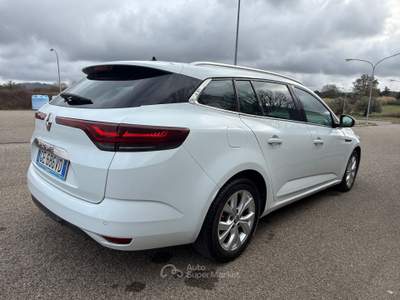 Renault Mégane Ok neopatentato Bianco usata Farnese