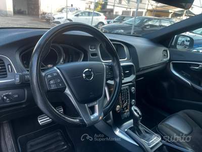 Volvo V40 Geartronic R-design usata Bulgarograsso