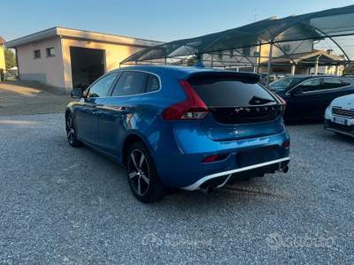 Volvo V40 Geartronic R-design usata Bulgarograsso