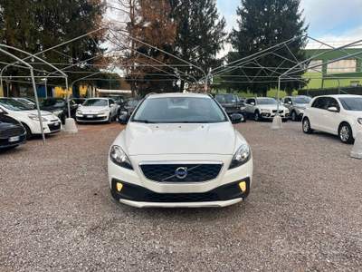 Volvo V40 Cross Country D2 1.6 Business usata Bulgarograsso