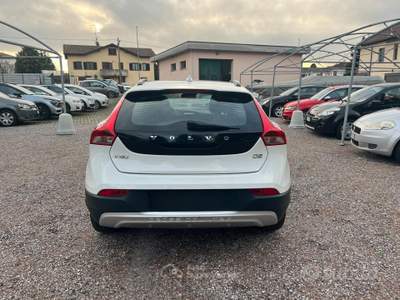 Volvo V40 Cross Country D2 1.6 Business usata Bulgarograsso