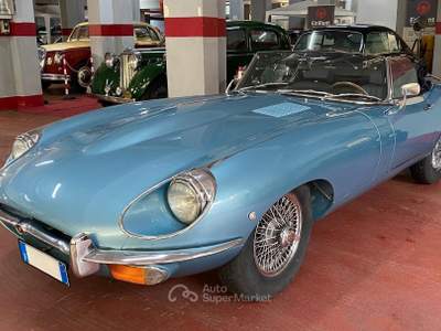 Jaguar E-Type 4.2 usata Roma