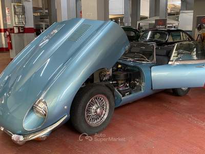 Jaguar E-Type 4.2 usata Roma