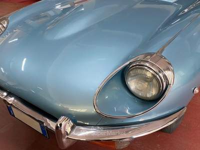 Jaguar E-Type 4.2 usata Roma