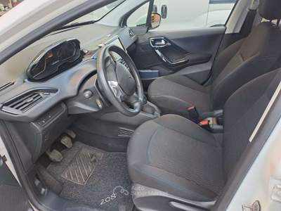 Peugeot 208 208 I 2015 5p 1.2 puretech Signature s Bianco usata Cesano Maderno