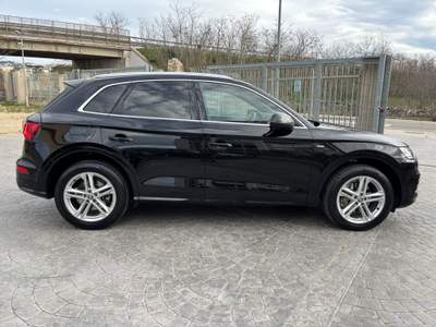 Audi Q5 quattro S-tronic ! S-LINE INT/EST. ! Nero usata Altamura