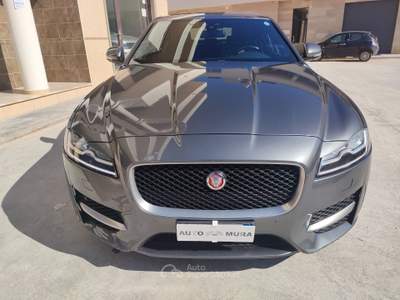 Jaguar XF 3.0 D V6 300 CV aut. R-Sport Grigio usata Altamura