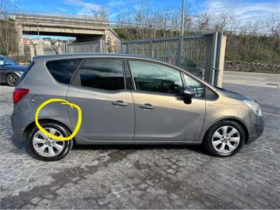 Opel Meriva  Bronzo usata Altamura
