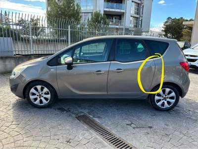 Opel Meriva  Bronzo usata Altamura