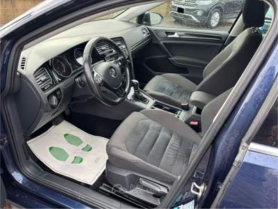 Volkswagen Golf Variant 1.6 TDI DSG Highline Blu/Azzurro usata Altamura