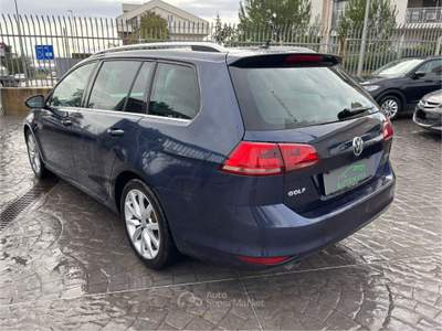 Volkswagen Golf Variant 1.6 TDI DSG Highline Blu/Azzurro usata Altamura