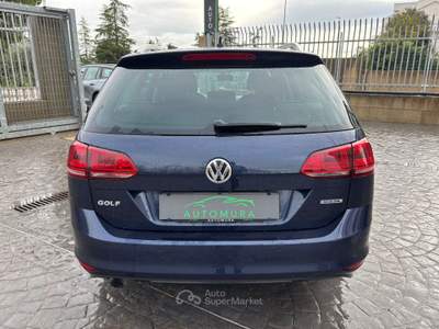 Volkswagen Golf Variant 1.6 TDI DSG Highline Blu/Azzurro usata Altamura