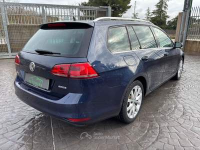 Volkswagen Golf Variant 1.6 TDI DSG Highline Blu/Azzurro usata Altamura