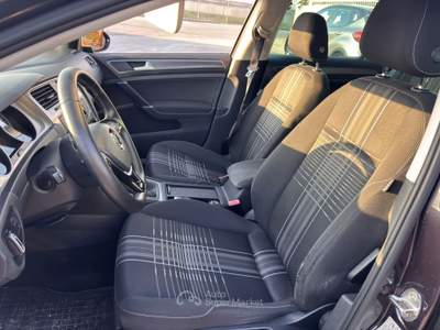 Volkswagen Golf 1.6tdi 90cv Grigio usata Santa Maria la Carità