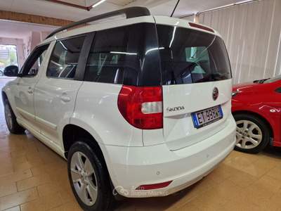 Skoda Yeti Outdoor 1.6 TDI CR 105 CV DSG , 135 mila chilometri Bianco usata Palazzo di Assisi