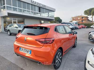 Renault Clio 1.0 SCE EQUILIBRE Arancione usata Pisa