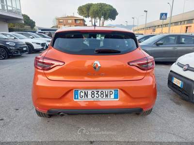 Renault Clio 1.0 SCE EQUILIBRE Arancione usata Pisa