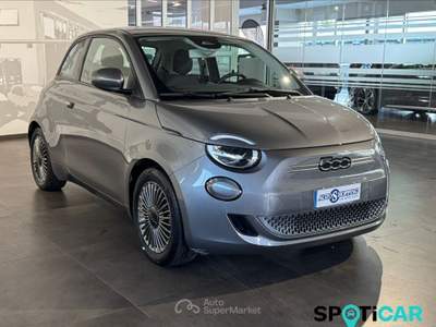 Fiat 500 (2020-->) 500e Berlina 23,8 kWh Action Grigio usata San Vitaliano