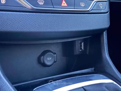 Peugeot 308 308 II 2018 SW SW 1.5 bluehdi Allure s usata Pomezia