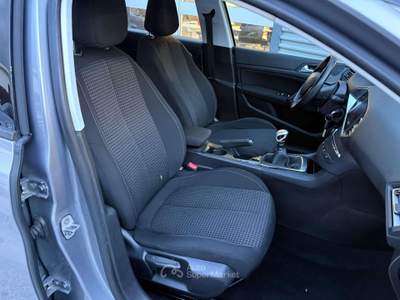 Peugeot 308 308 II 2018 SW SW 1.5 bluehdi Allure s usata Pomezia