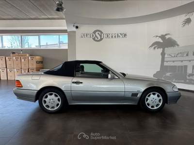 Mercedes-Benz SL Serie (R129) 300 SL-24 cat Argento usata San Vitaliano
