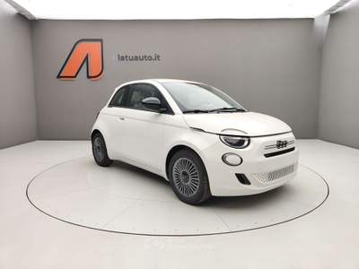 Fiat 500 1.0 65CV HYBRID ICON Bianco usata Voghera