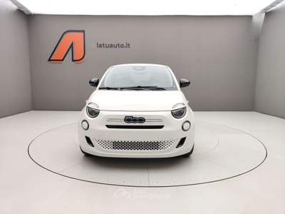 Fiat 500 1.0 65CV HYBRID ICON Bianco usata Voghera