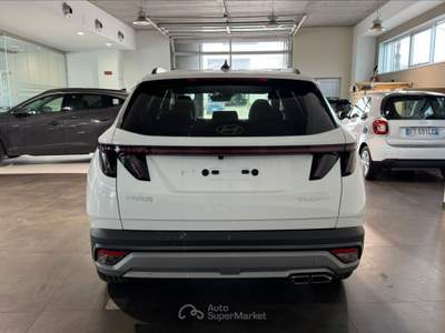 Hyundai Tucson 3ª serie 1.6 CRDI 48V DCT Exellence Bianco usata San Vitaliano