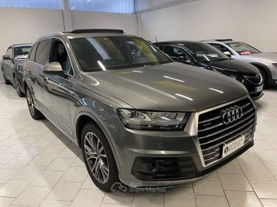 Audi Q7 272 CV quattro tip. Sport S Line Tetto 7P. Grigio usata Gozzano