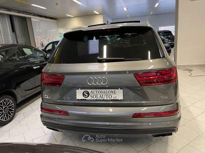 Audi Q7 272 CV quattro tip. Sport S Line Tetto 7P. Grigio usata Gozzano