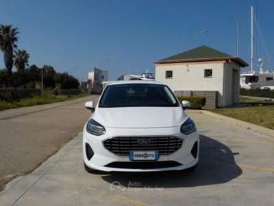 Ford Fiesta 1.1 75 CV GPL 5 porte Titanium Bianco usata Gallipoli