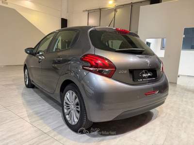 Peugeot 208 1.2 PureTech 82CV 5P. Signature Grigio usata Savignano sul Rubicone