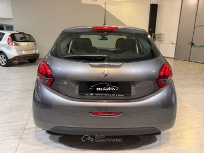 Peugeot 208 1.2 PureTech 82CV 5P. Signature Grigio usata Savignano sul Rubicone