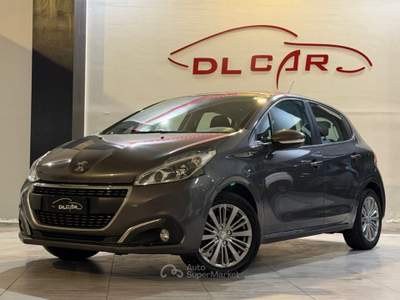 Peugeot 208 1.2 PureTech 82CV 5P. Signature Grigio usata Savignano sul Rubicone