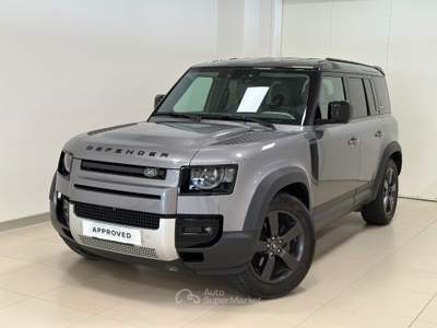 Land Rover Defender 110 3.0D I6 200 CV AWD Auto SE Grigio usata LODI