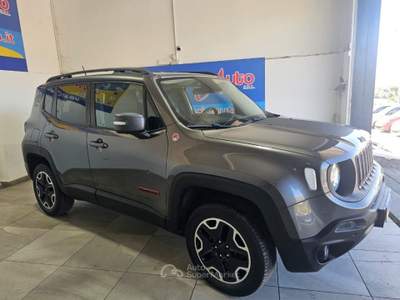 Jeep Renegade 2.0 Mjt 170CV 4WD Active Drive Low Trailhawk Grigio usata ADRANO