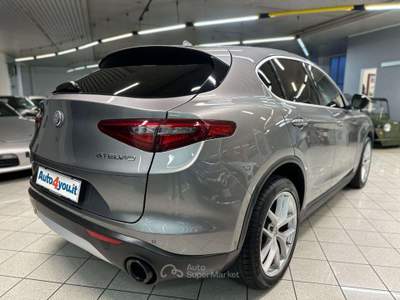 Alfa Romeo Stelvio 2.0 Turbo 280 CV AT8 Q4 Executive IVA ESPOSTA Grigio usata Monza
