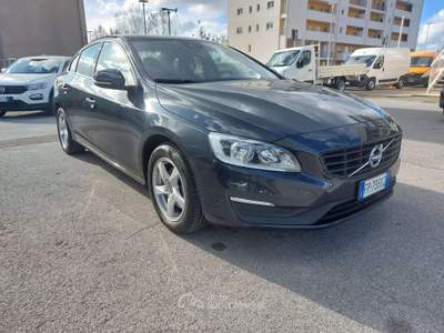 Volvo S60 MOMENTUM 2.0 D4 190CV Nero usata Pisa