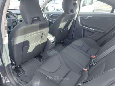 Volvo S60 MOMENTUM 2.0 D4 190CV Nero usata Pisa