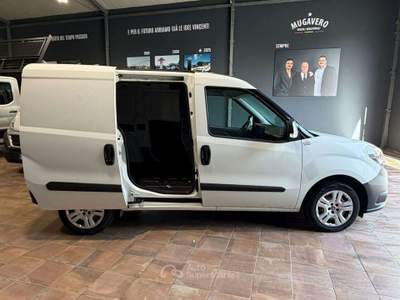 Fiat Doblò 1.6mjt 105cv FURGONE Bianco usata Salerno