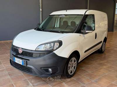 Fiat Doblò 1.6mjt 105cv FURGONE Bianco usata Salerno