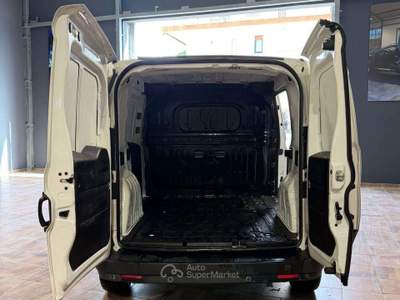 Fiat Doblò 1.6mjt 105cv FURGONE Bianco usata Salerno