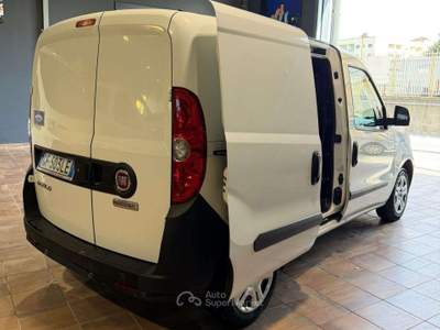 Fiat Doblò 1.6mjt 105cv FURGONE Bianco usata Salerno