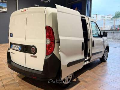 Fiat Doblò 1.6mjt 90cv FURGONE Anno 2022 Bianco usata Salerno