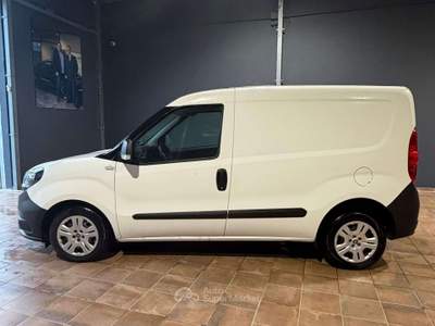 Fiat Doblò 1.6mjt 90cv FURGONE Anno 2022 Bianco usata Salerno